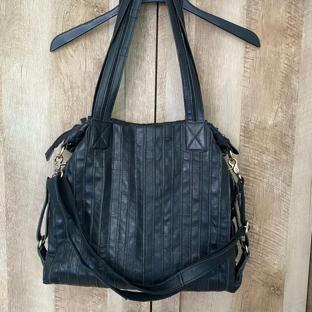 Amerileather Black Leather Tote - Picture 7 of 15